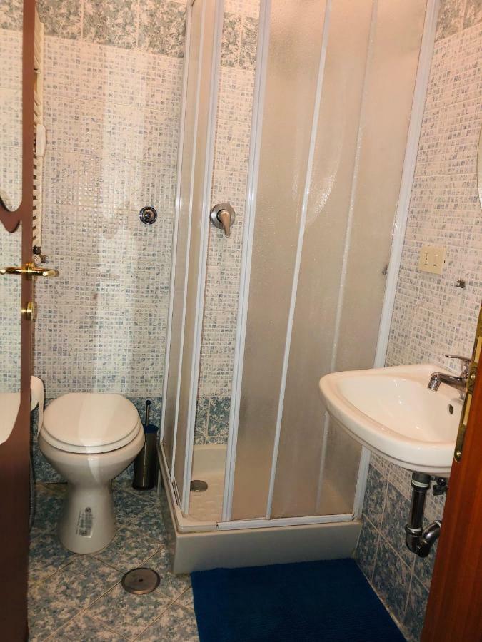 Parisa Suite Рим Екстериор снимка